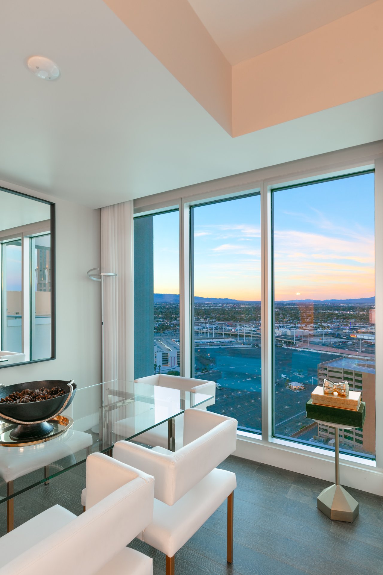 2700 Las Vegas Boulevard 2303