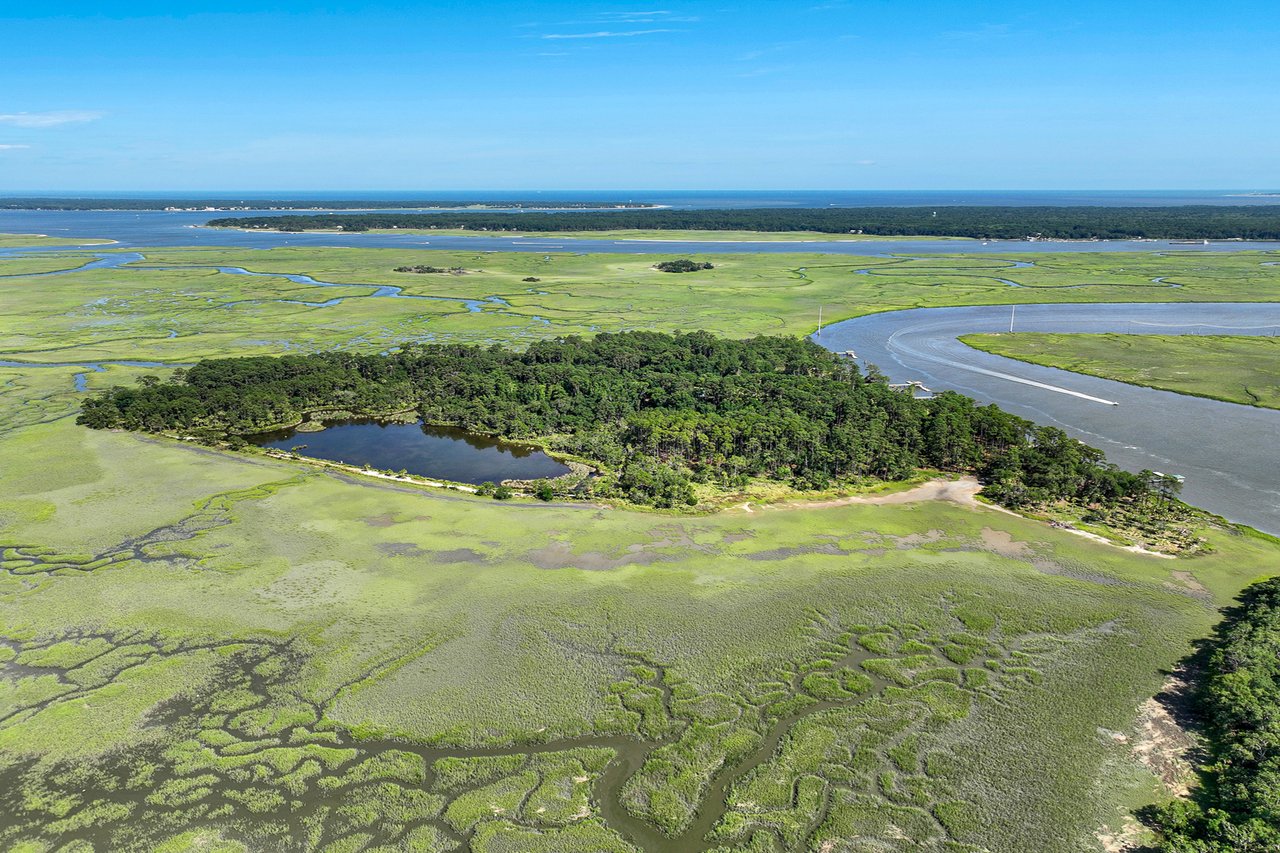 12 Jack Rowe Island