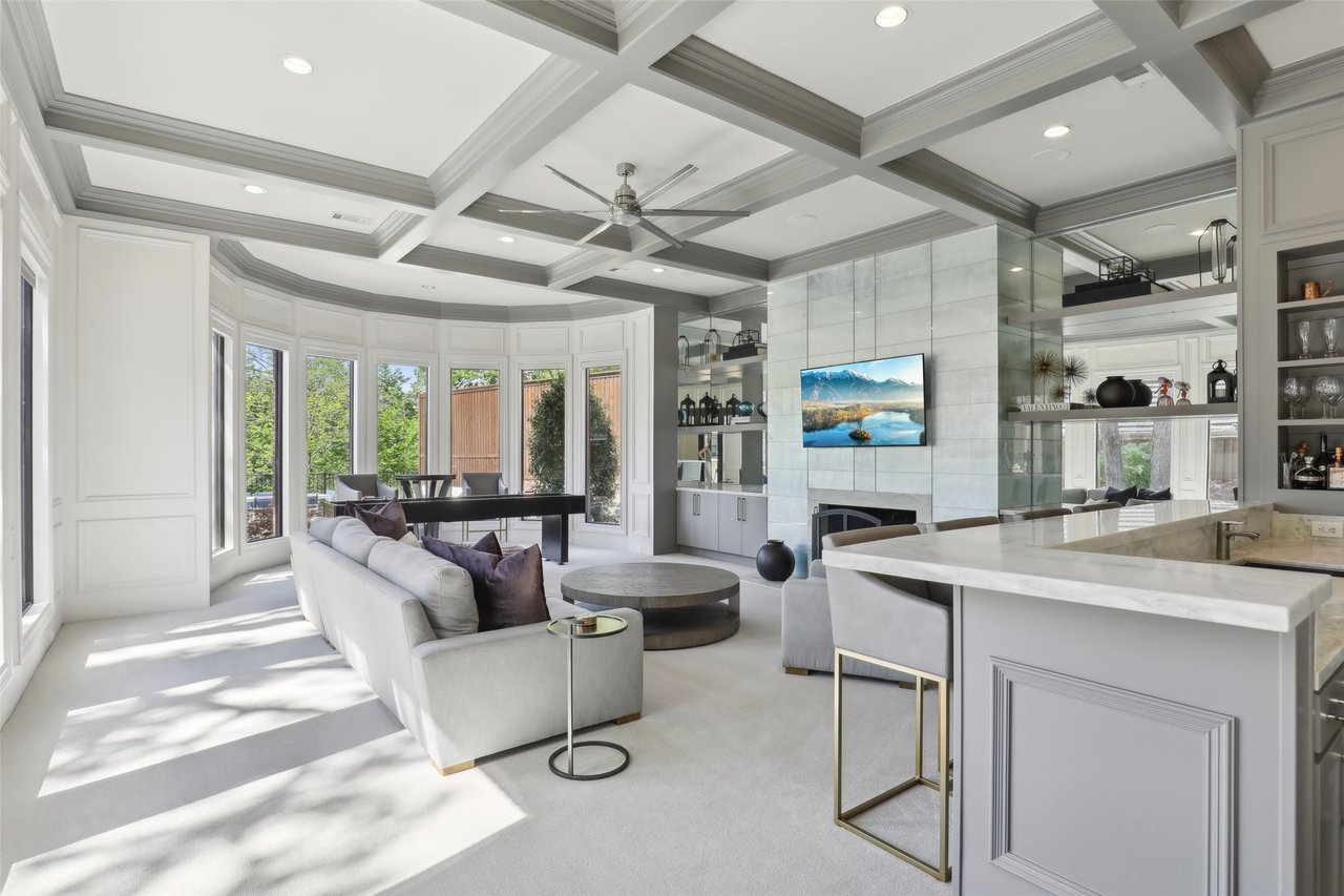 17611 Cedar Creek Canyon Dr