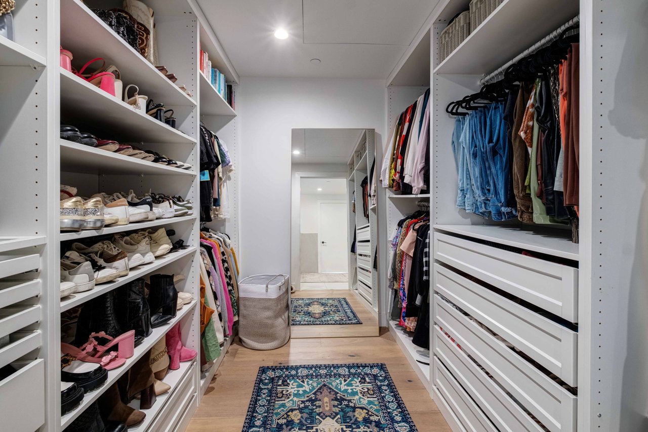 70 Rainey Street #1706
