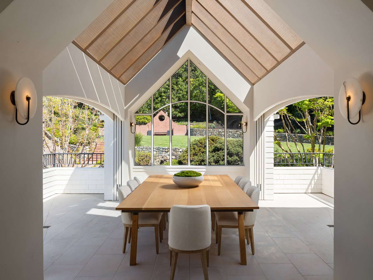 The Extraordinary Round Hill Estate