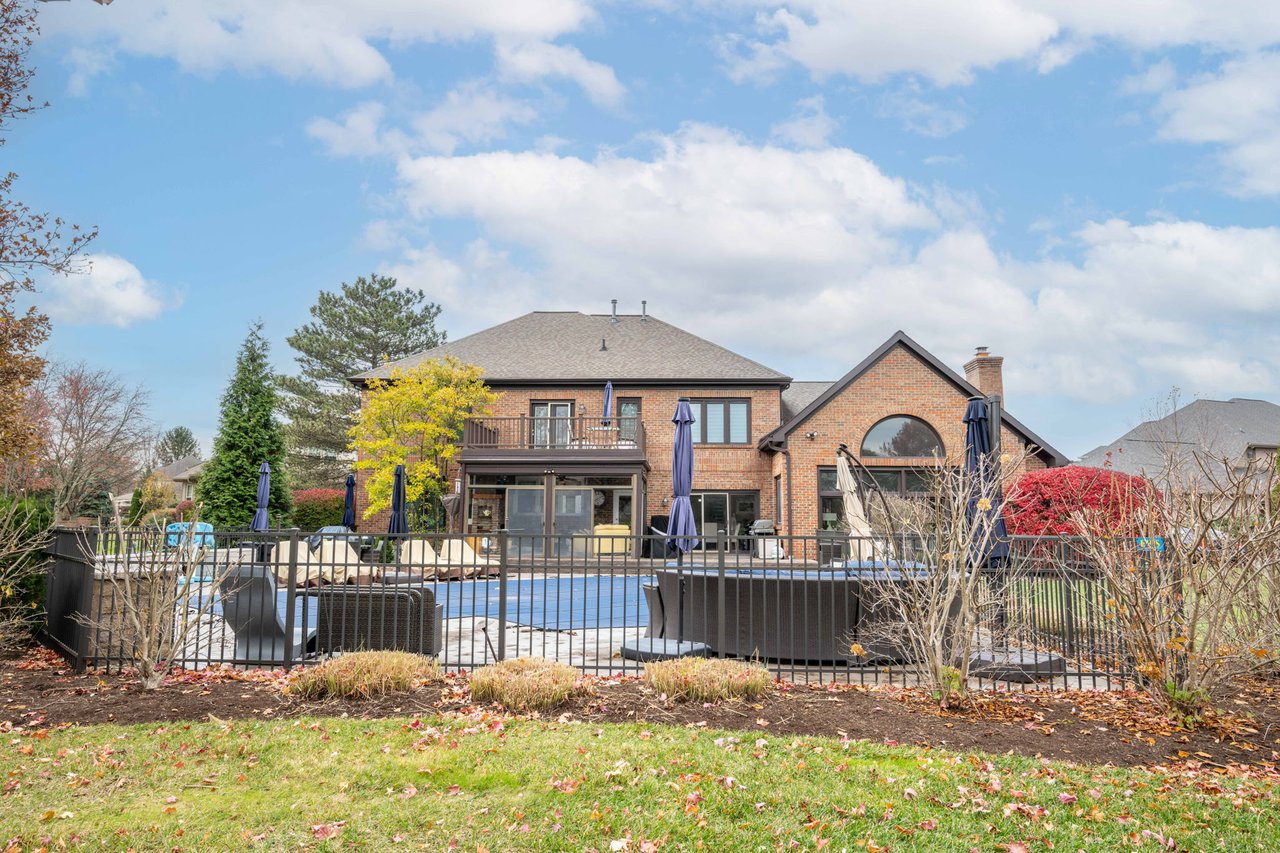 7323 Country Club Ln