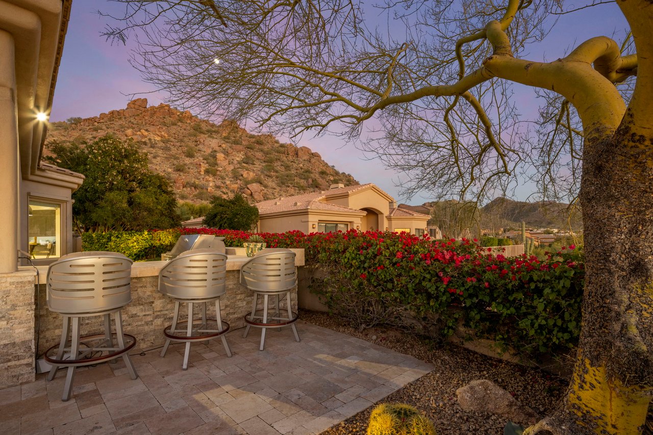 11129 E JUAN TABO Road