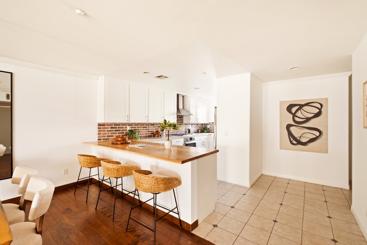 1212 Ocean Park Boulevard #2, Sunset Park