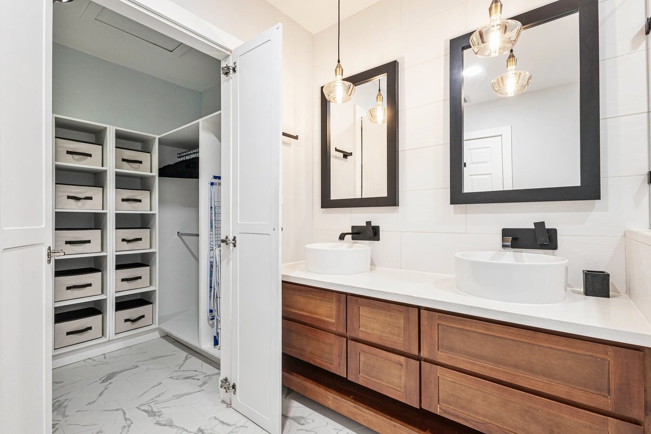 Turnkey Luxury Condo