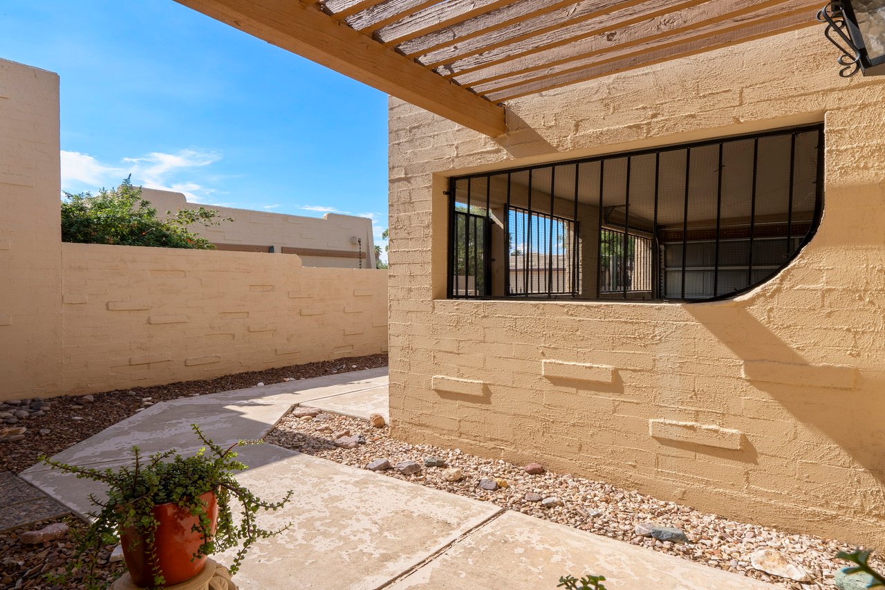 3236 W Moondance Way