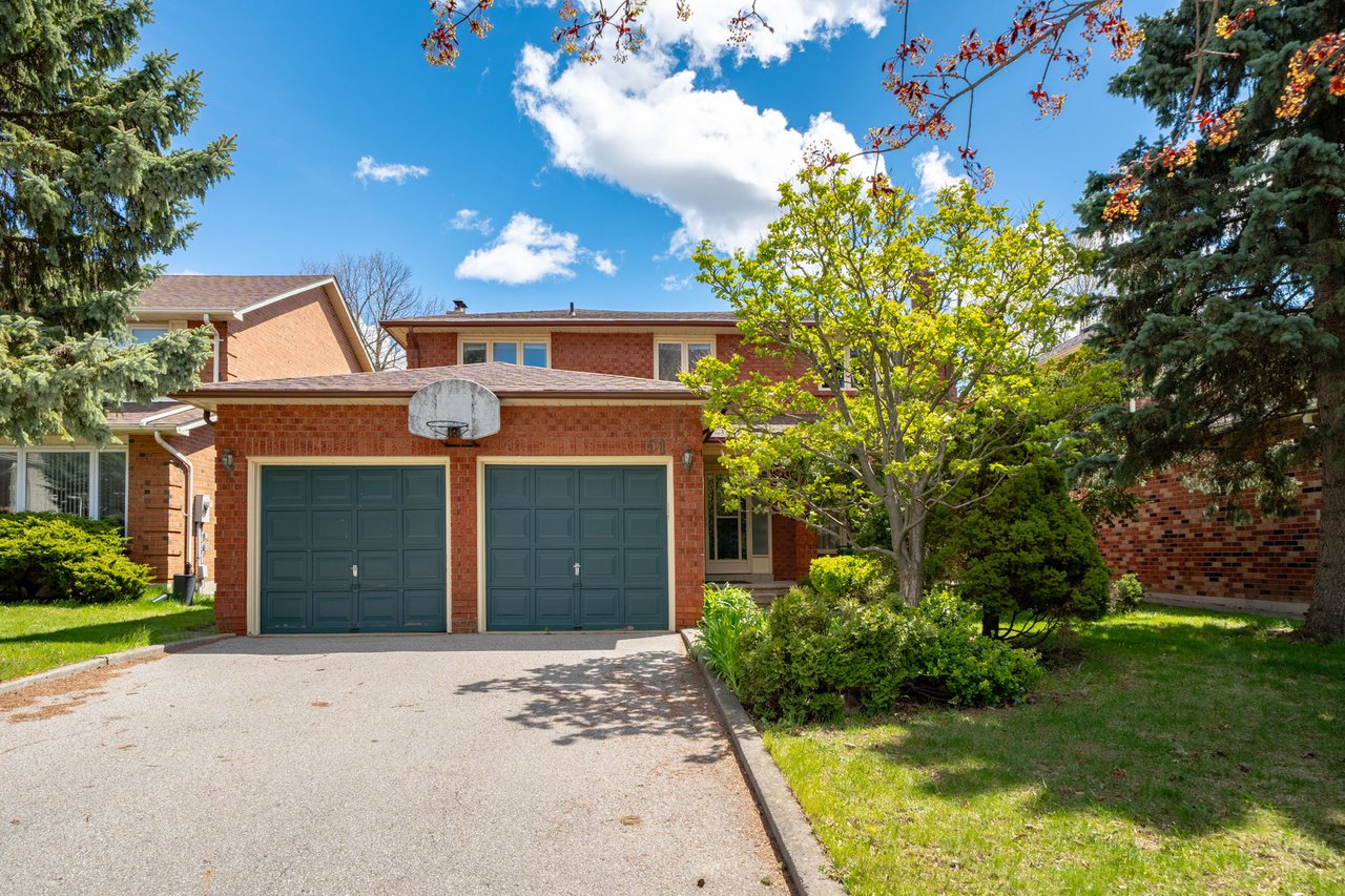 51 Sanderson Crescent