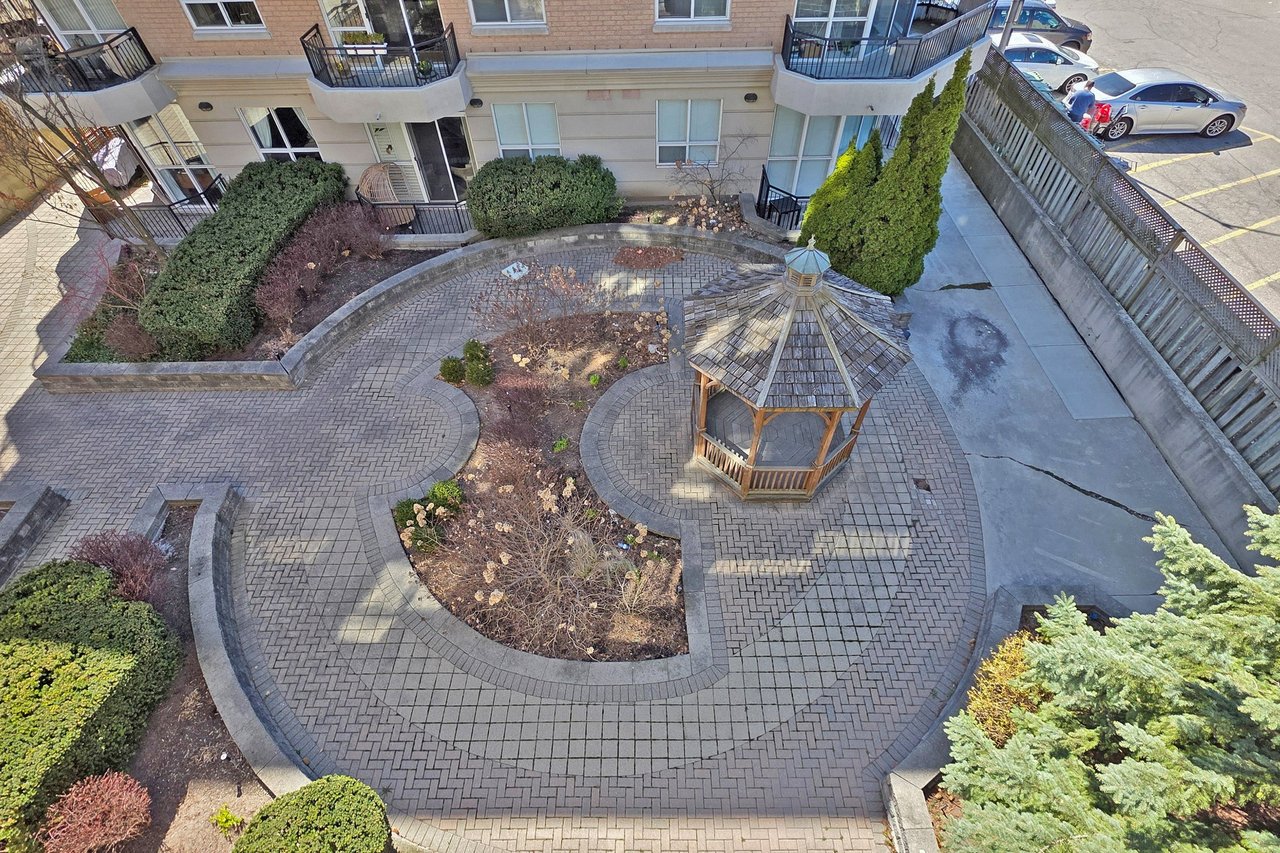 3130 Yonge Street Unit: 305