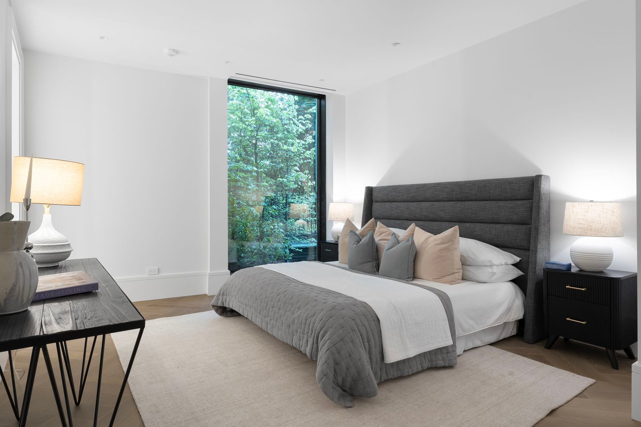 7 Dale Avenue #106