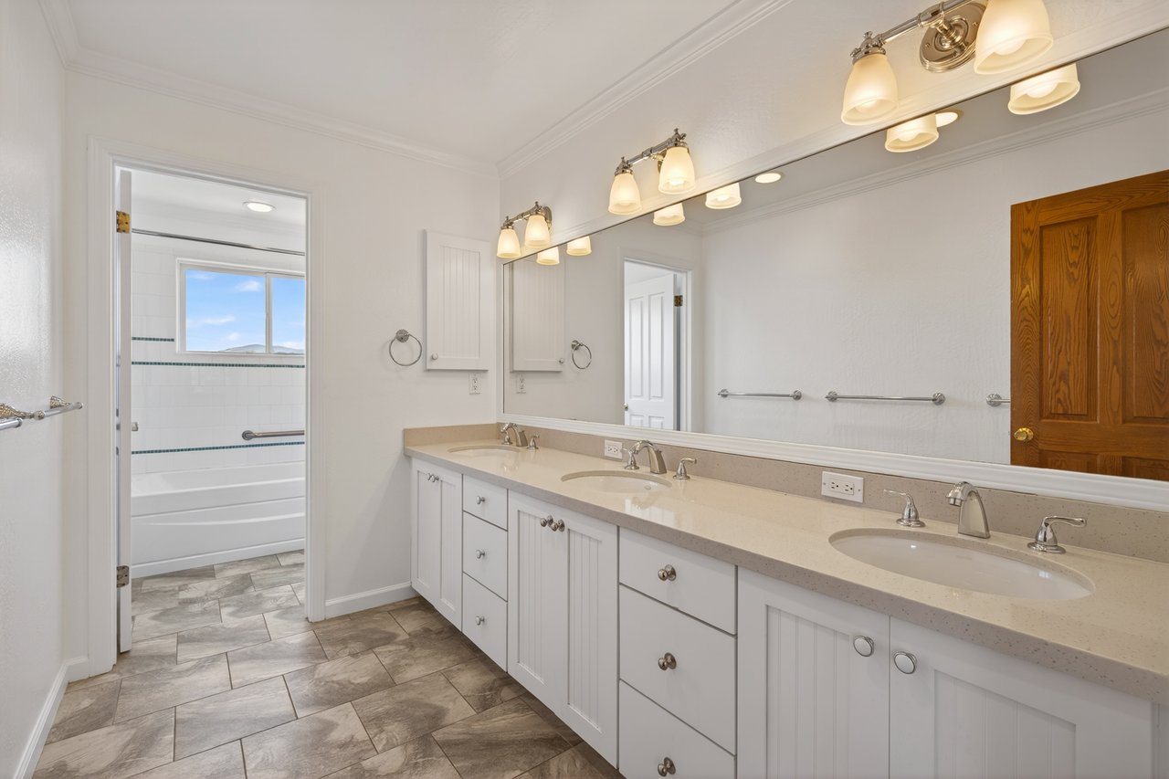 Expansive & Private Novato Estate