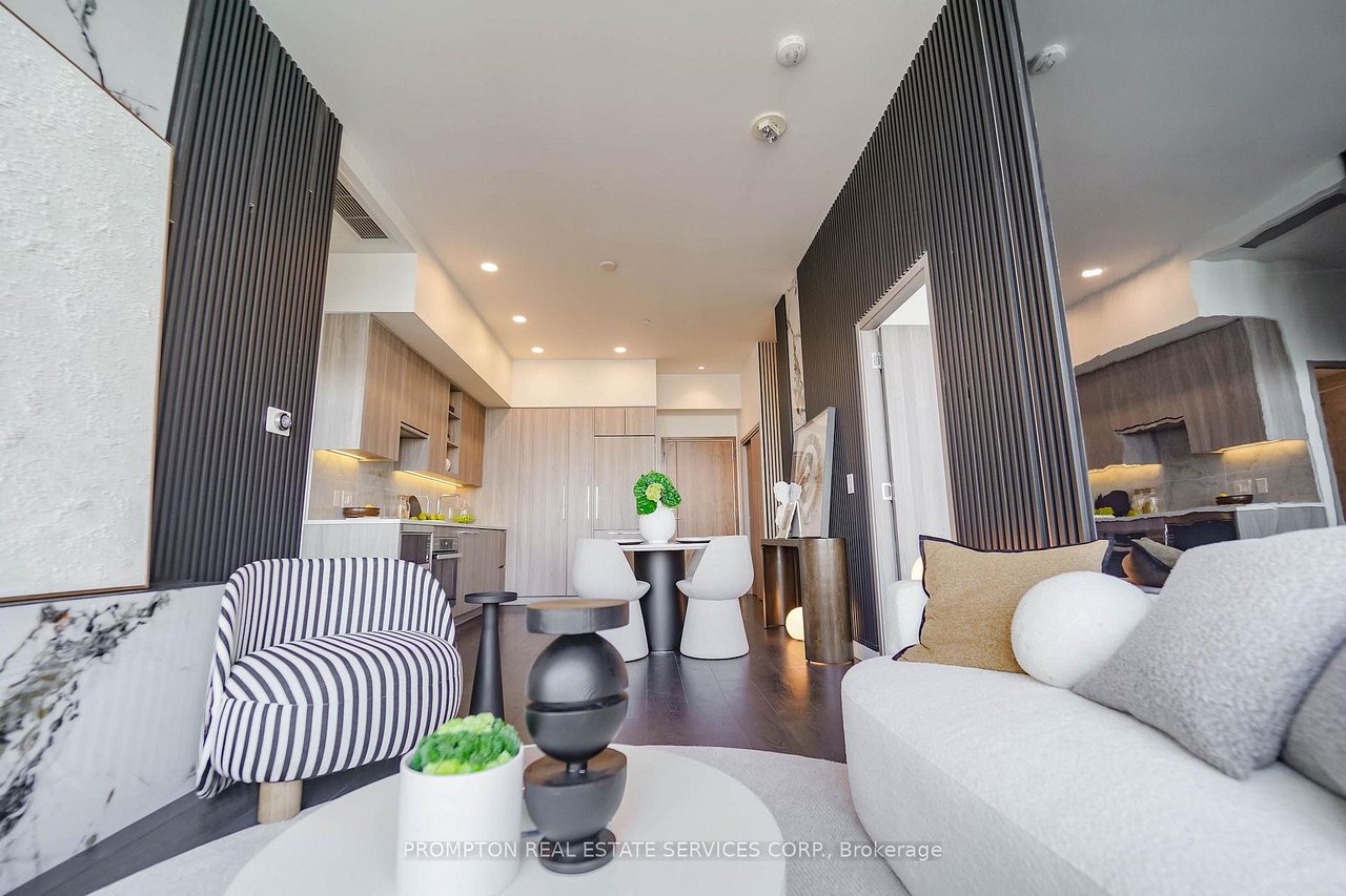 SEASONS CONDOS PENTHOUSE 