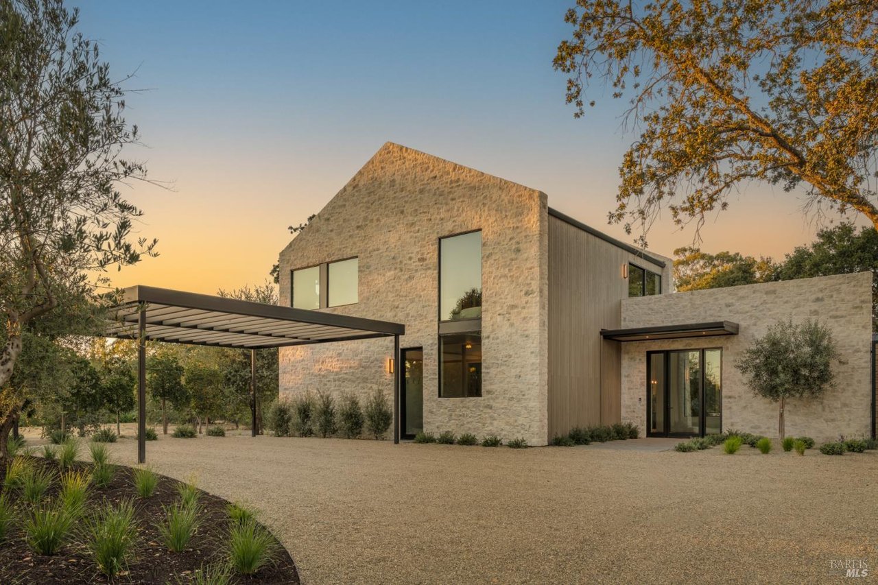 1438 Ridge Valley Road