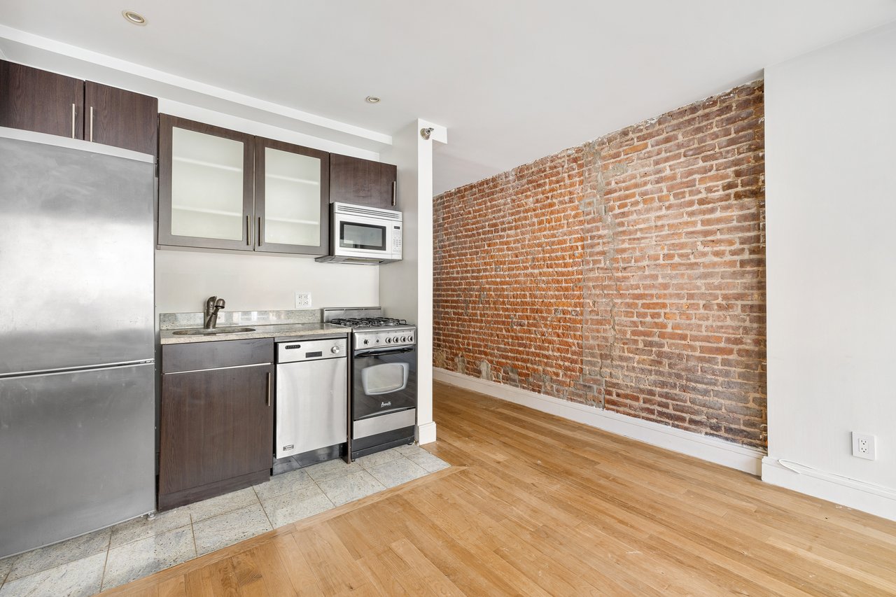 636 East 11th Street