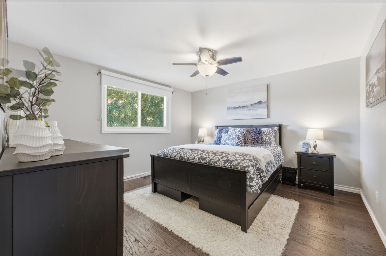2 Wedgewood Ave