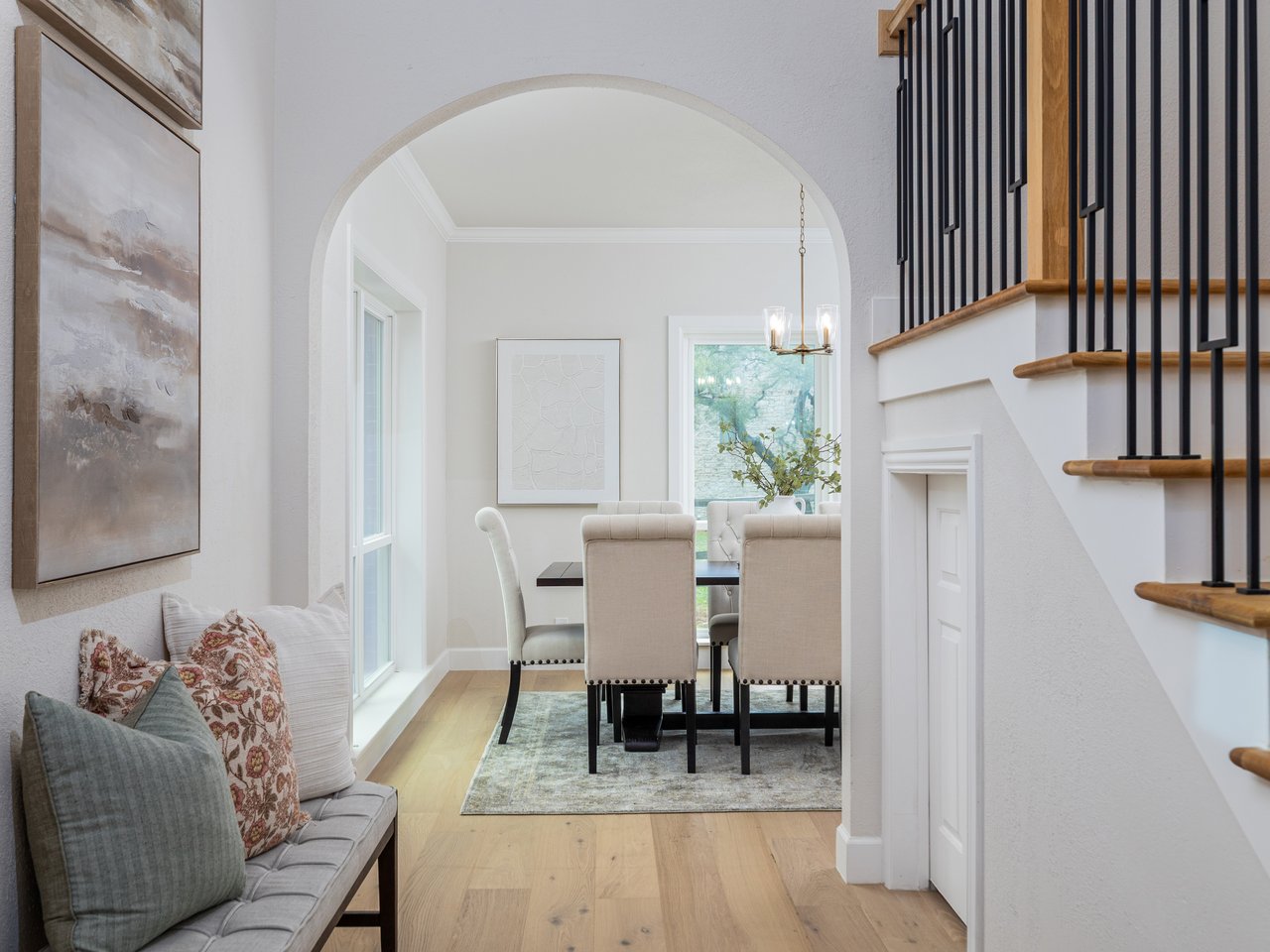 Fully Reimagined Hill Country Retreat w/ Private Guest Apartment + 3-Car Garage