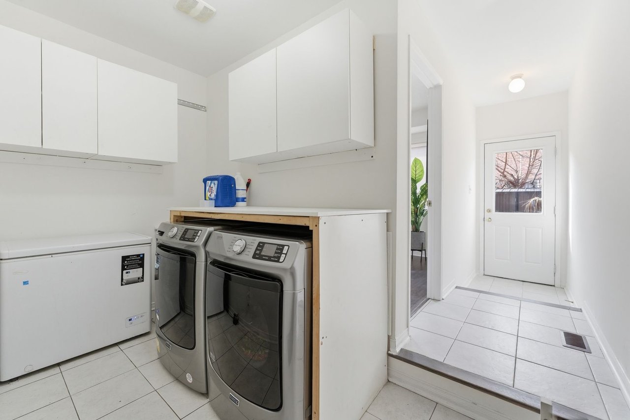 647 Courtney Valley Rd