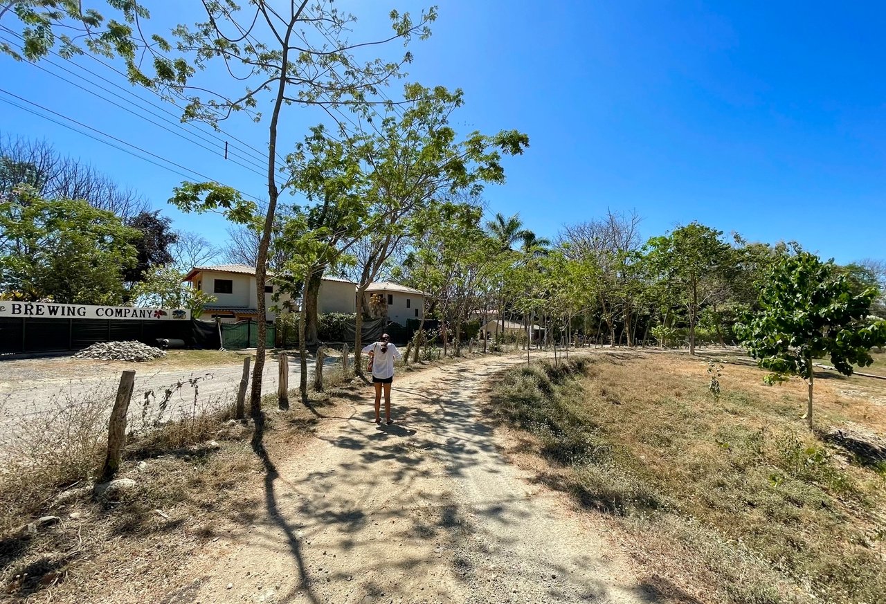 Serviced Hilltop Commercial Lot, Santa Teresa, Puntarenas