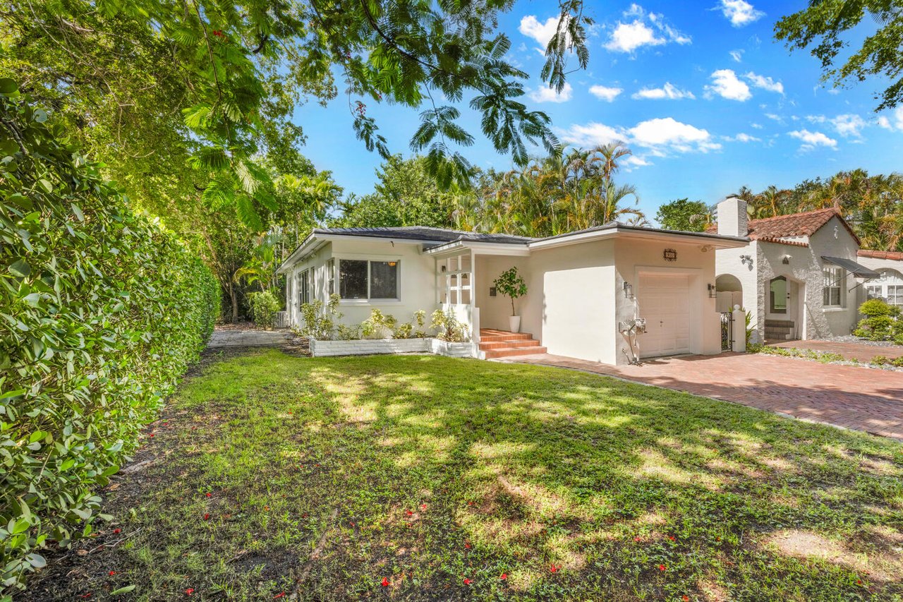 Coral Gables Corner Charmer