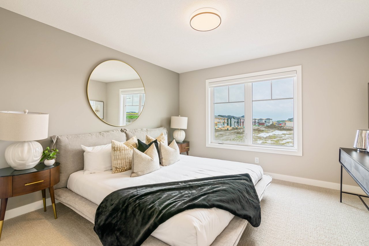 215 Belvedere Crescent SE
