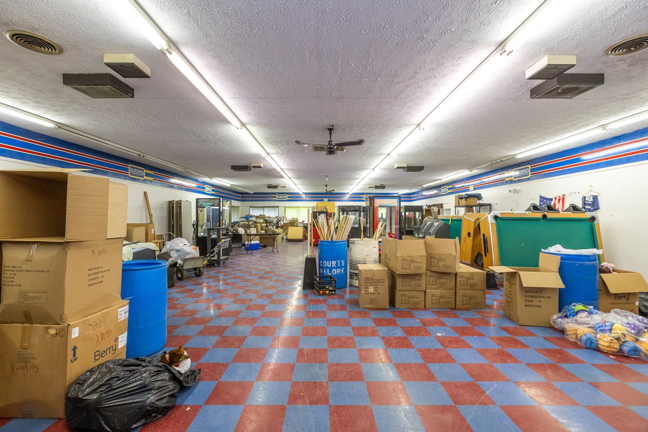 Why Flexible Commercial Buildings Like 930 Morton Avenue Are in High Demand