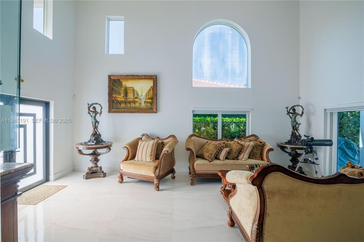 13731-sw-136-place-miami-pool-home-sold