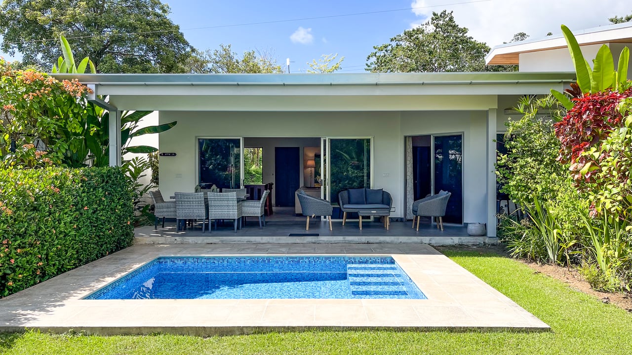 Gorgeous 2 Bedroom Villa with Mountain View