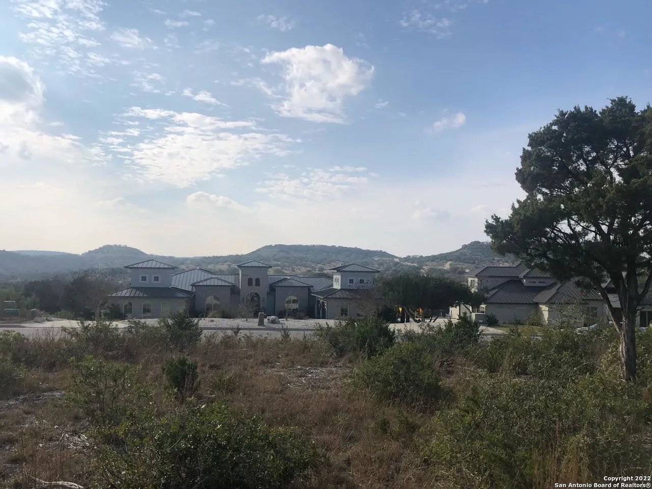 23106 Edens Cyn