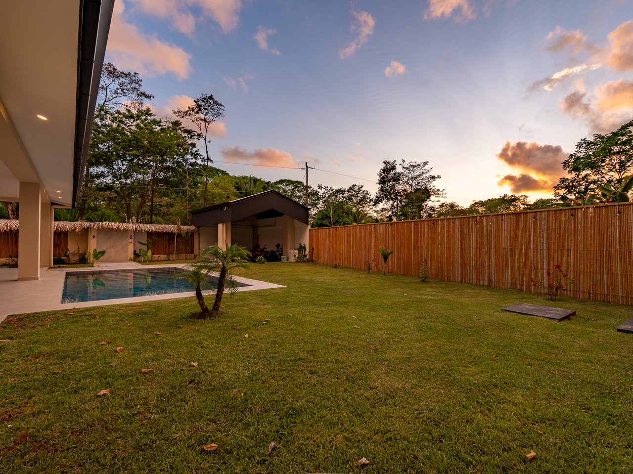 Refined Tropical Home in Uvita, Costa Rica | Walk to Beach & Parque Nacional Marino Ballena
