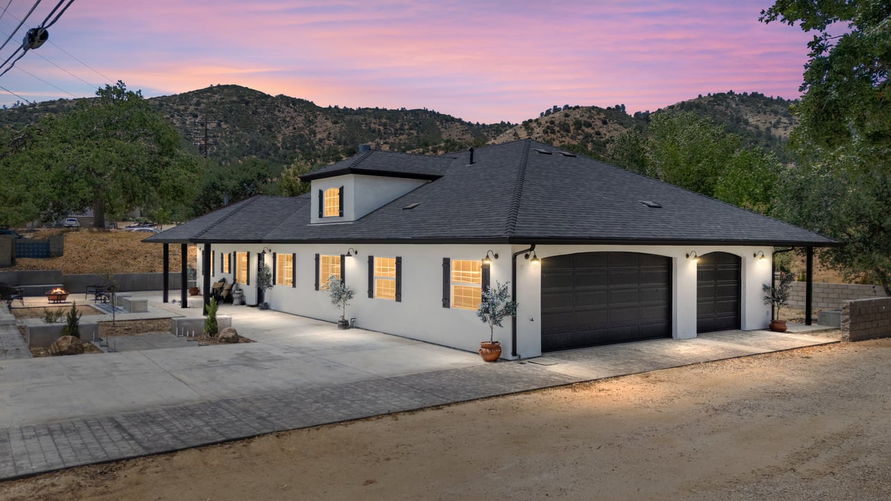 21305 Country Club Dr. 