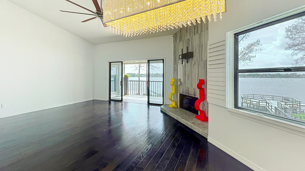 Luxury Lakefront Winter Park Condominium for Lease