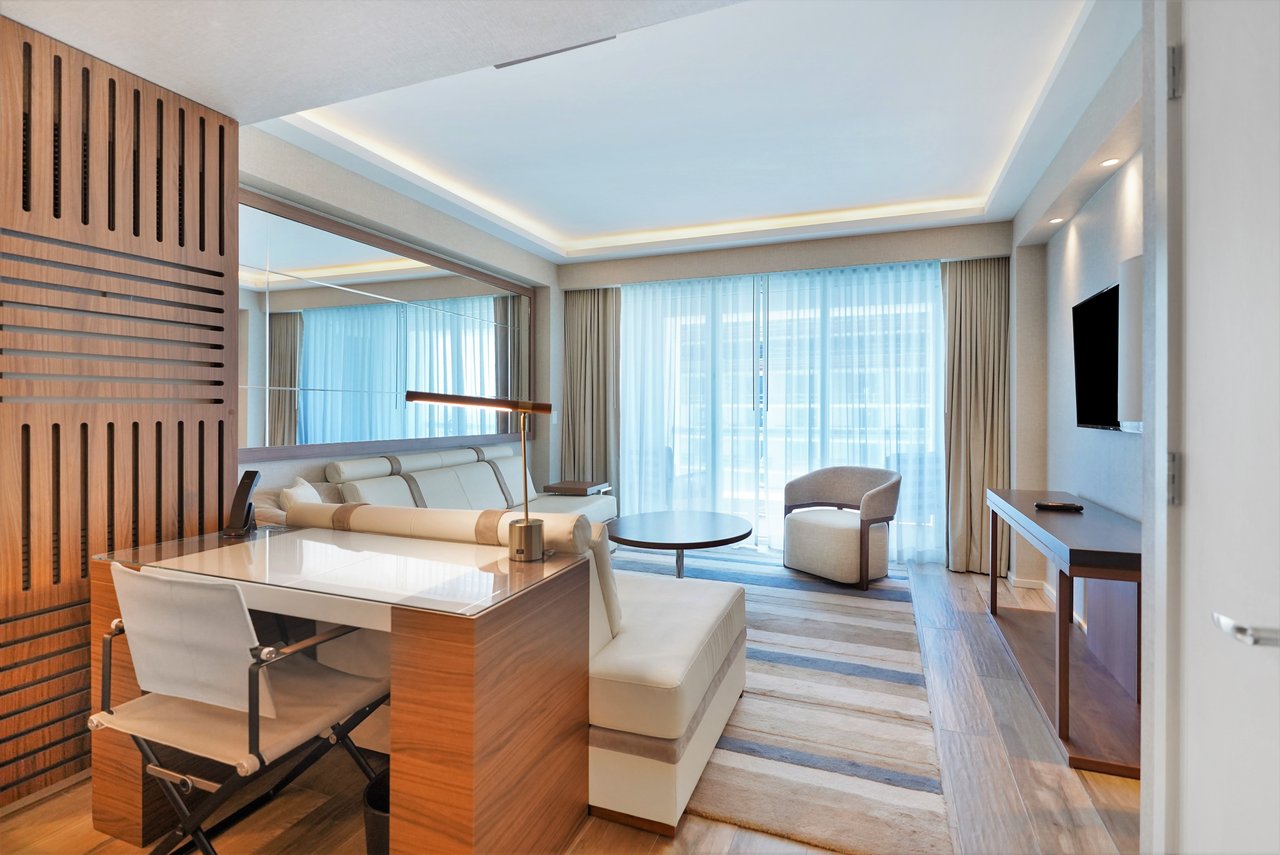 The Ocean Resort Residences (Conrad Fort Lauderdale Beach)