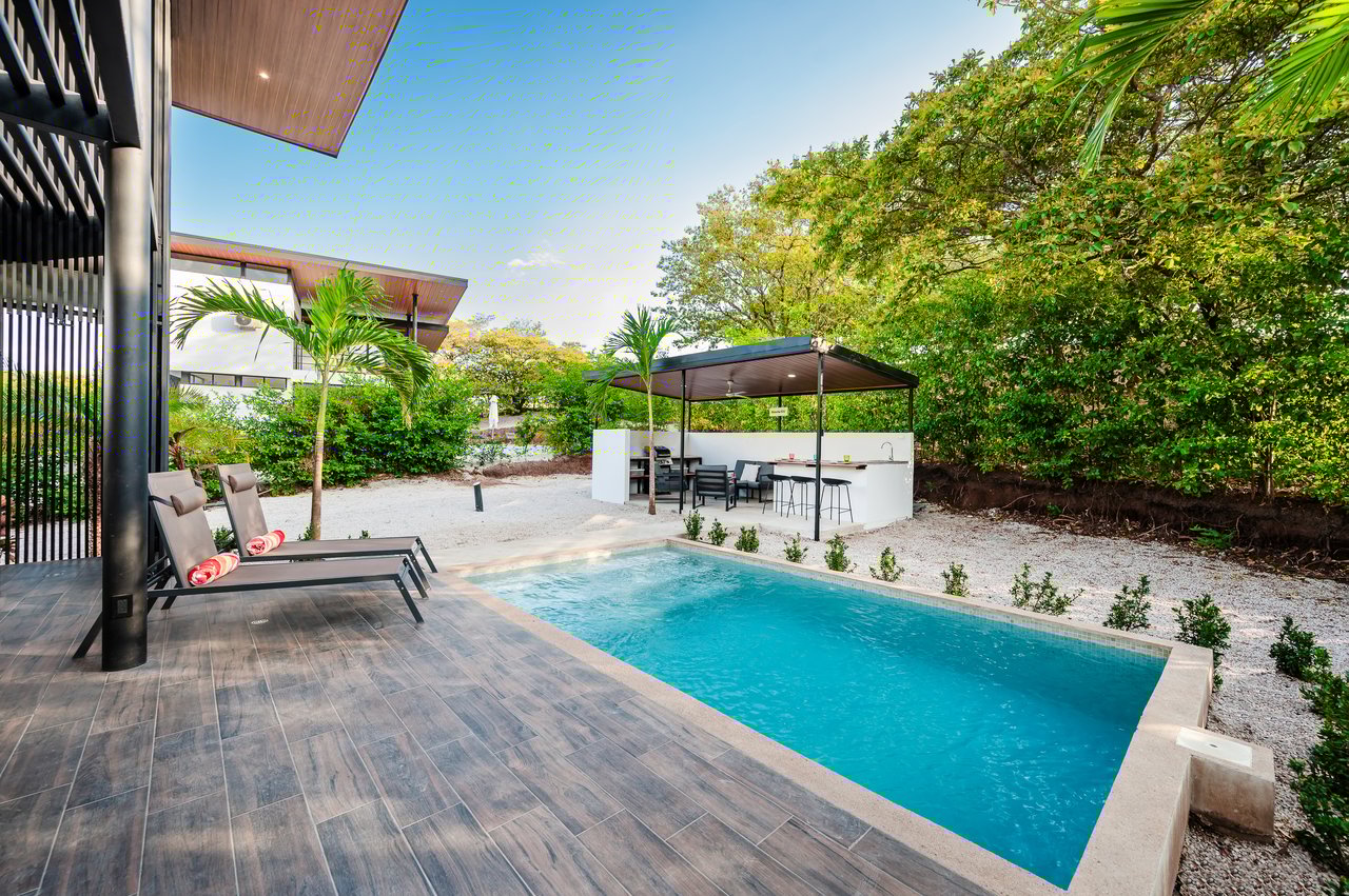 V-Kaza Oriol | Exclusive Modern 2-Bedroom Villa Steps from Playa Conchal