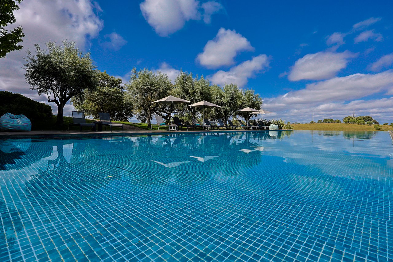 Luxury Wellness & Sports Retreat in Portugal with Expansion Upside & €1M+ Revenue