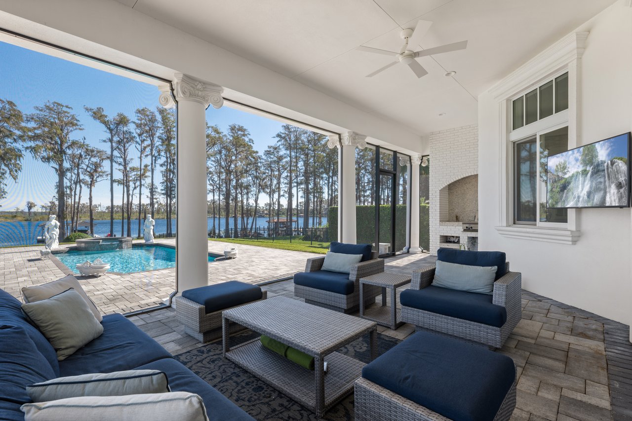 6139 Greatwater Dr