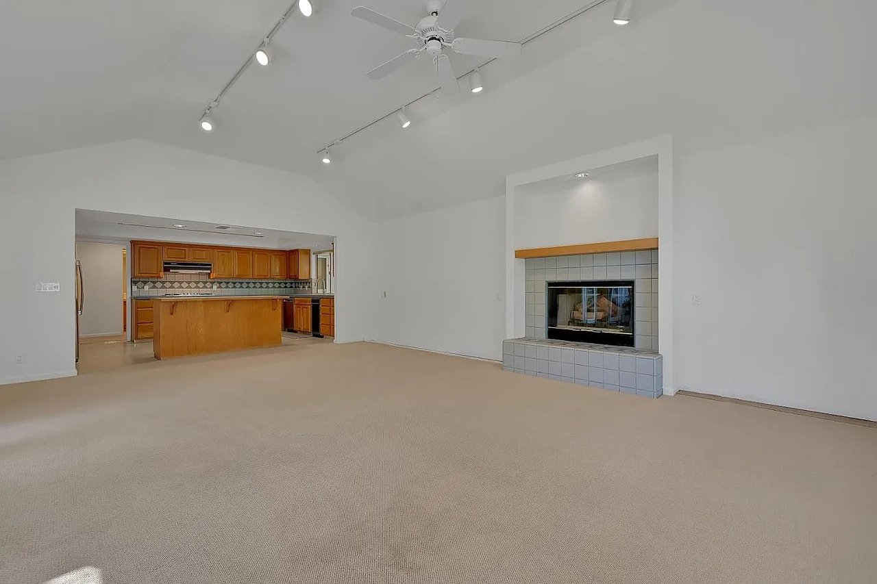 703 Falcon Ave