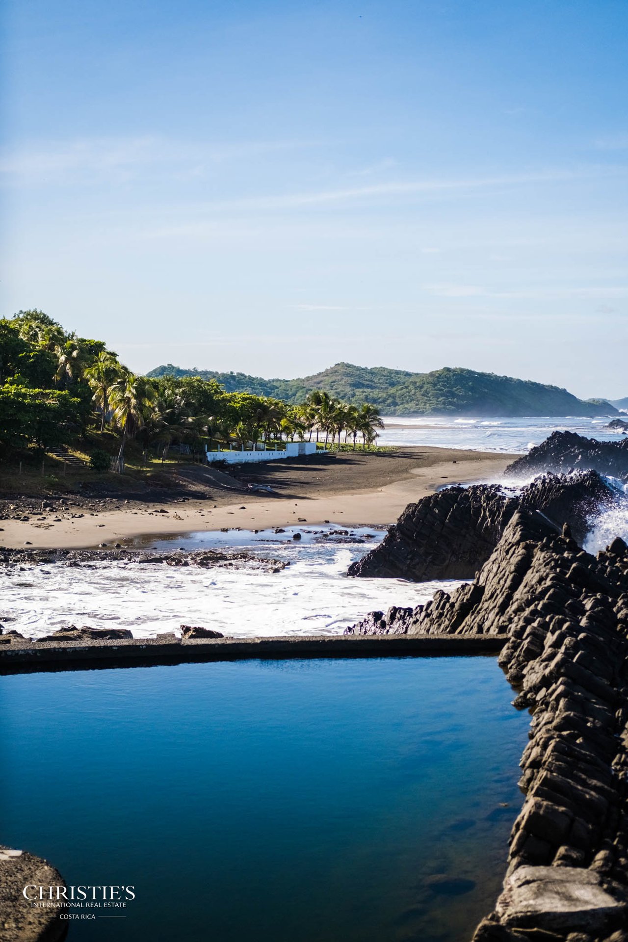 Mandla Boutique Coastal Retreat with World-Class Surf