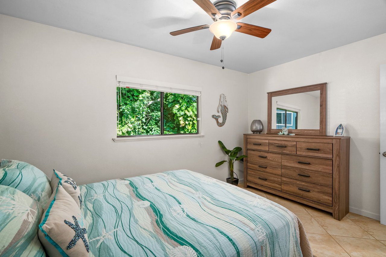 1786 AWAA PL, KAPAA, HI 96746