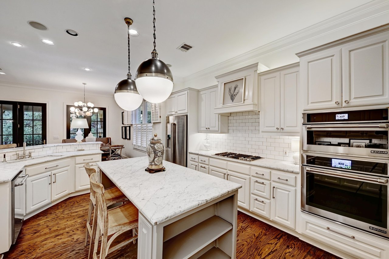 2100 Rue De St. Germaine