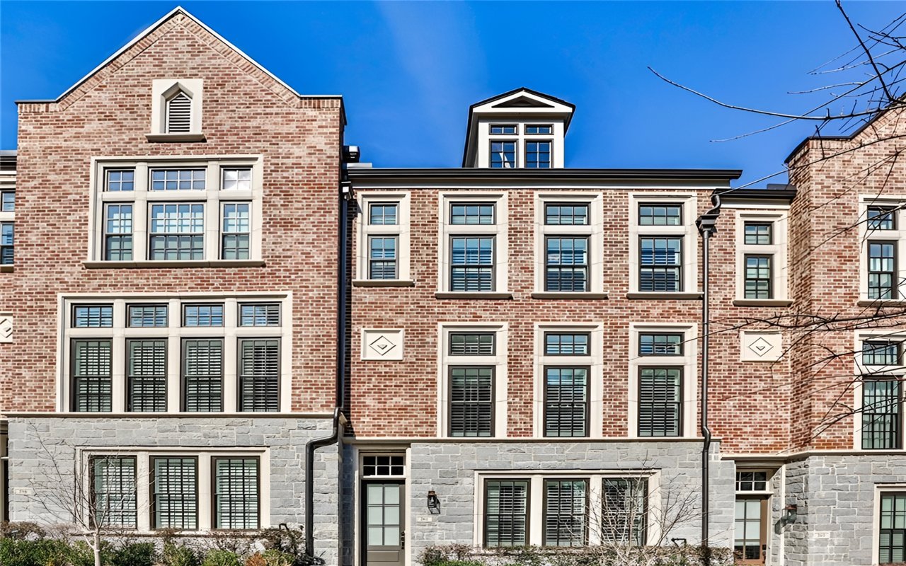 261 Devin Place NE, Atlanta, GA 30305: Modern Elegance in Peachtree Hills