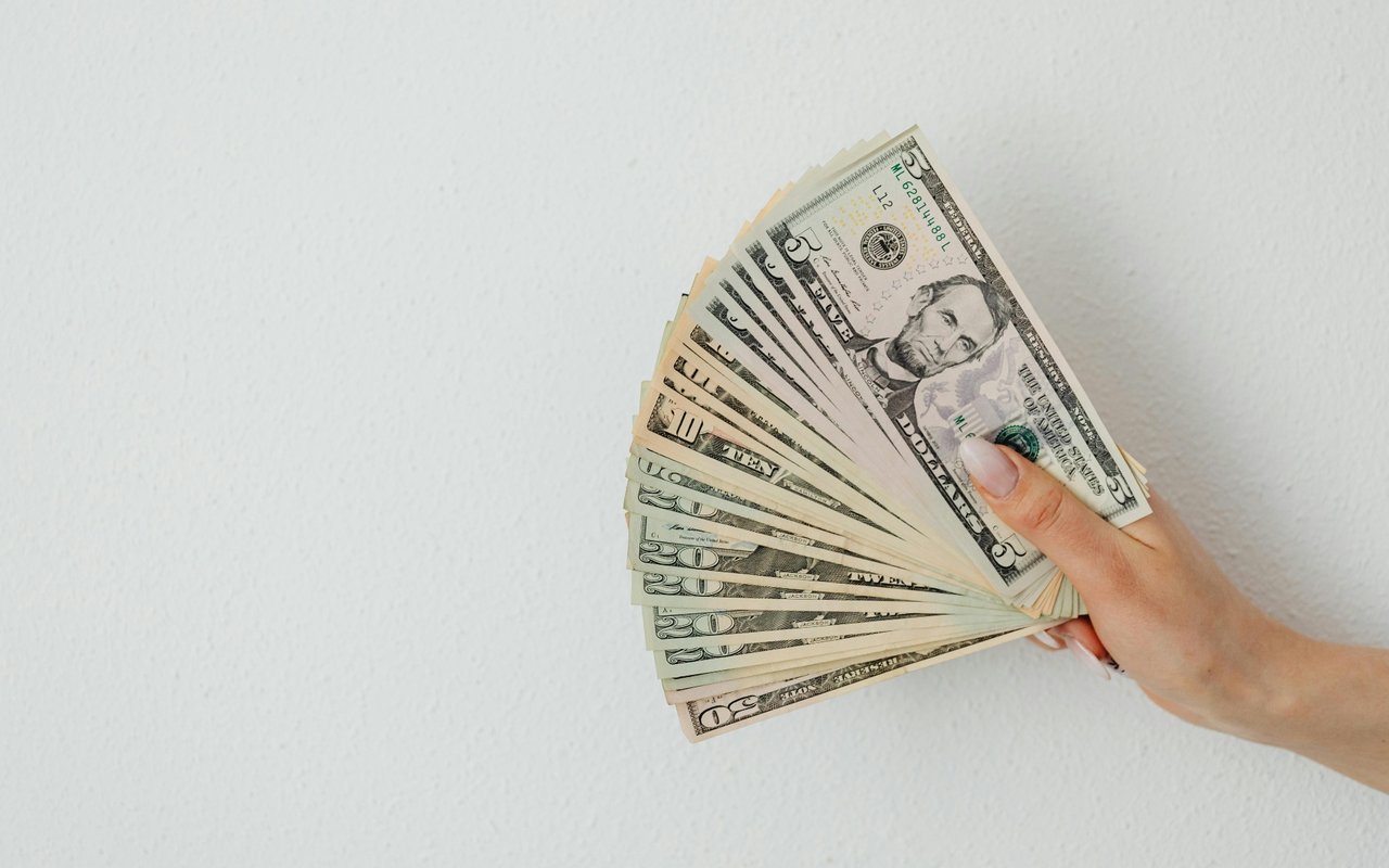 What To Know About Cash Offers When Selling Your Home