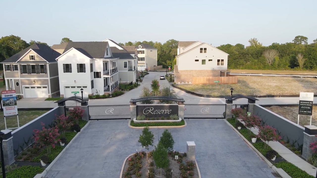 Stunning New Construction in The Heart of Memorial