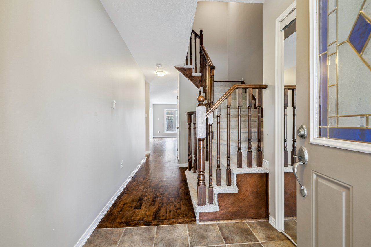 Freehold Townhouse on Quiet Court