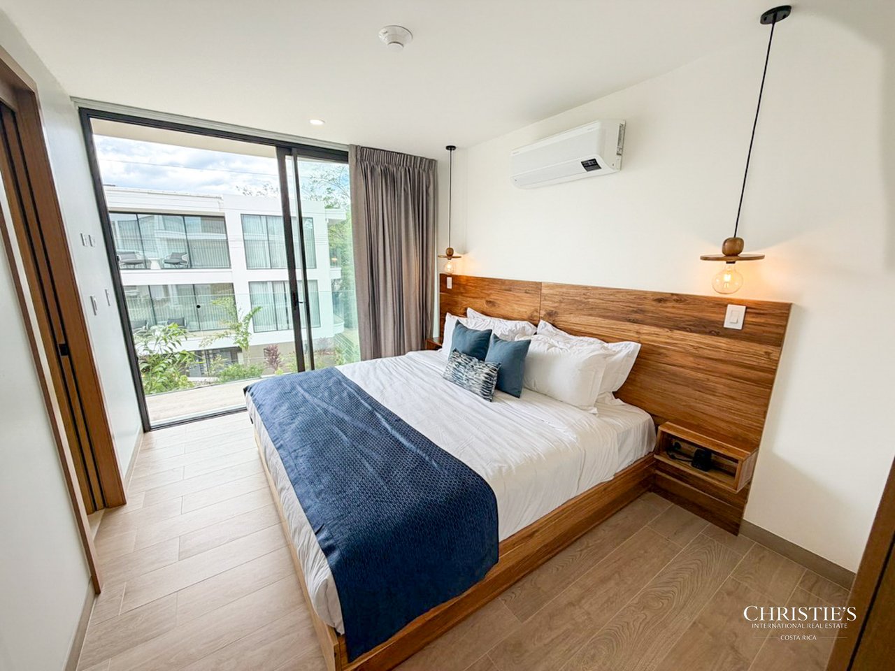 Mono Luxe Unit #17 — Three-Bedroom Residence