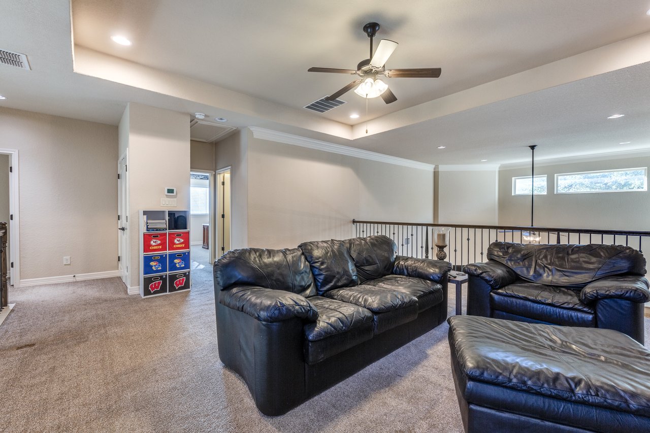 2319 Dunmore Hill