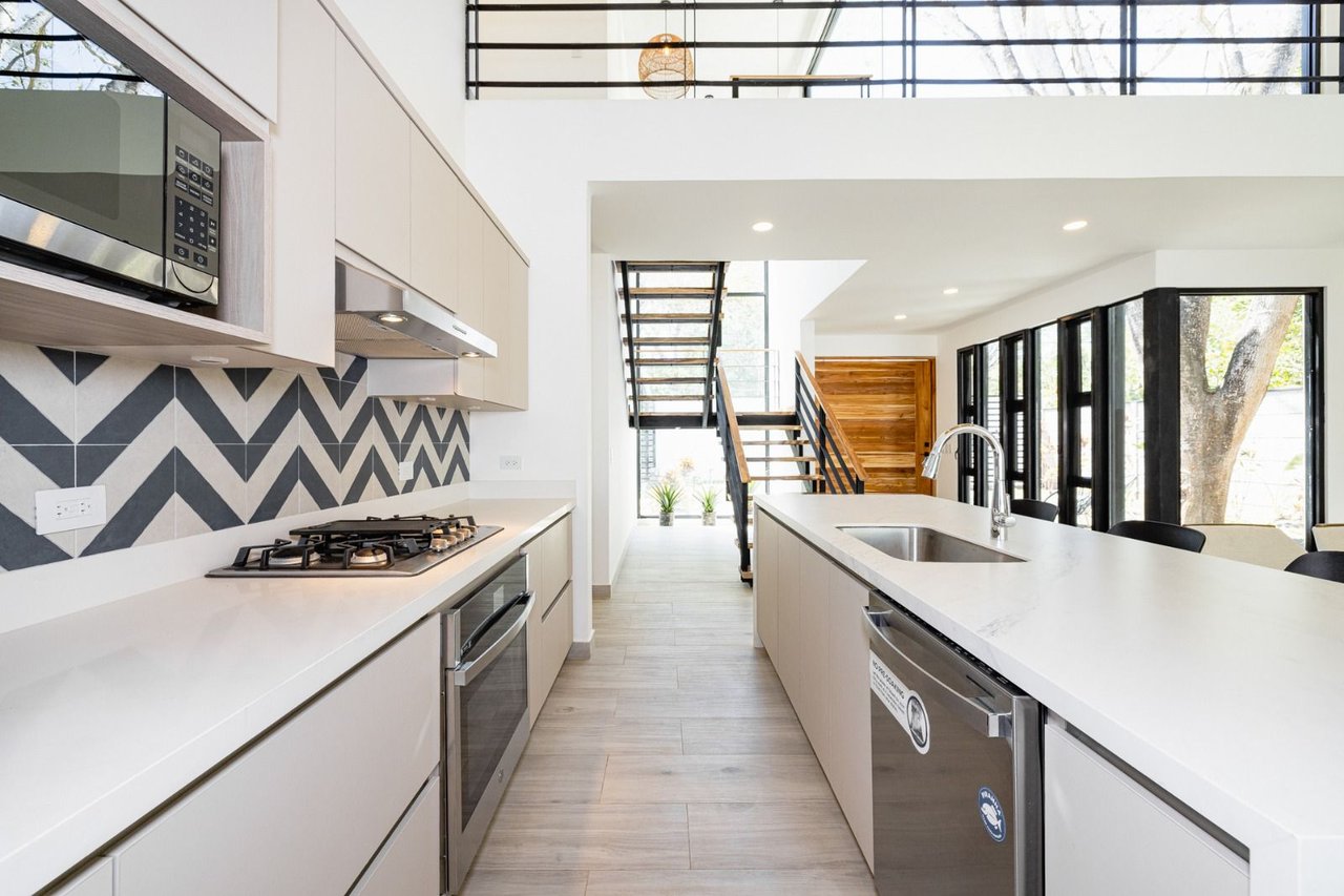 Casa AmberJack | Modern Elegance & Prime Investment in Surfside, Playa Potrero