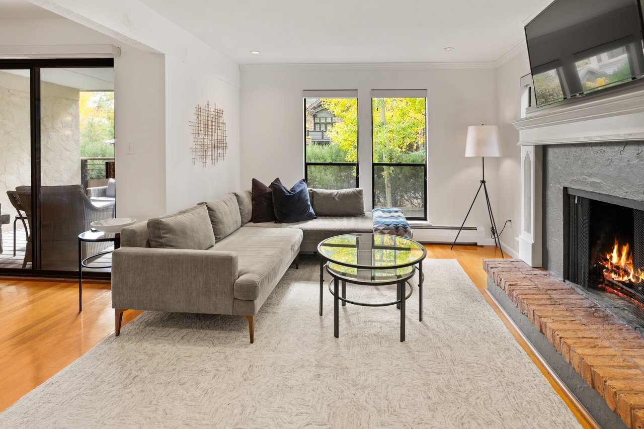 Spacious Condo In the Core of Aspen