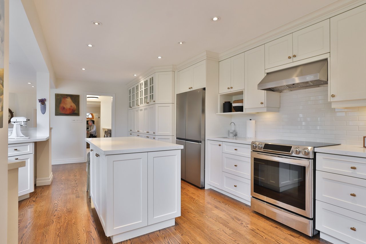 1268 Hillhurst Road, Oakville