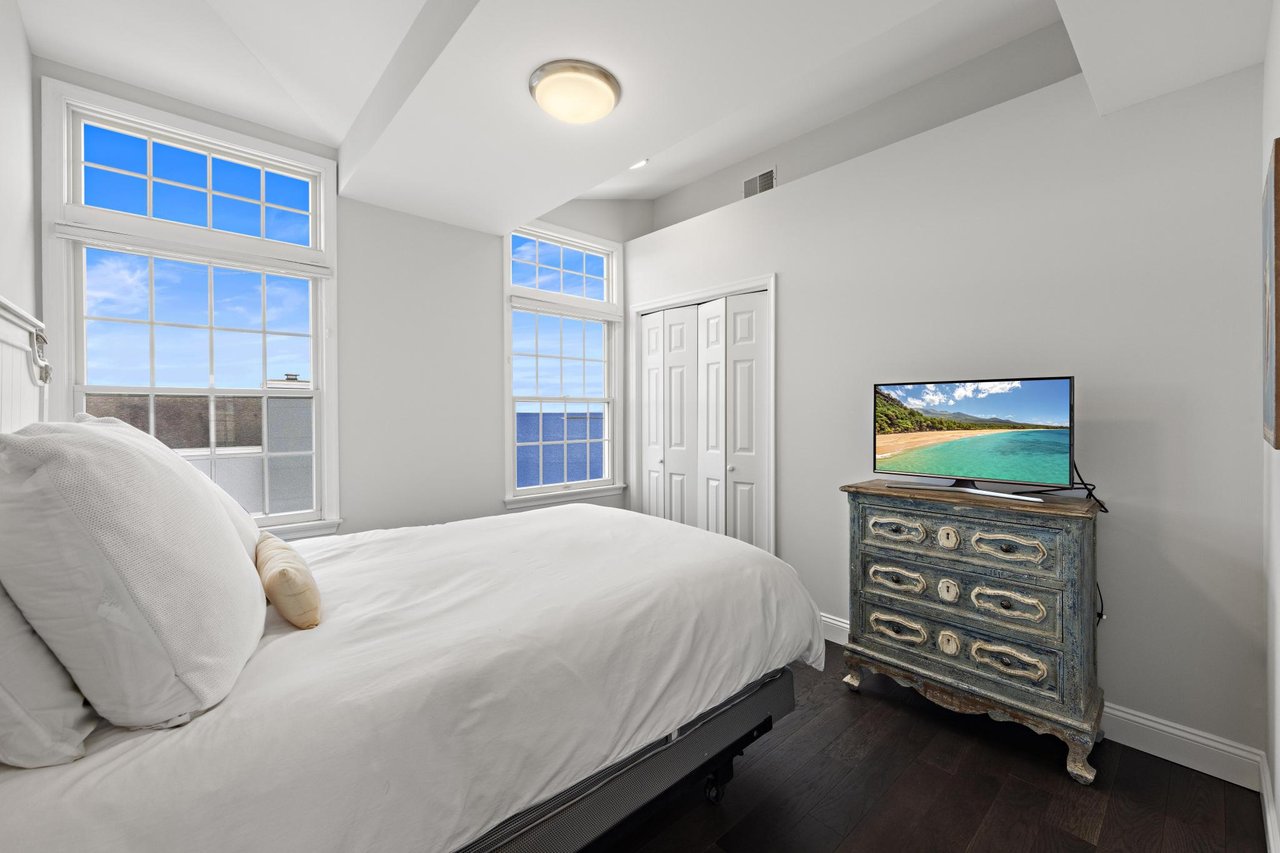 83 W California Avenue, Brant Beach