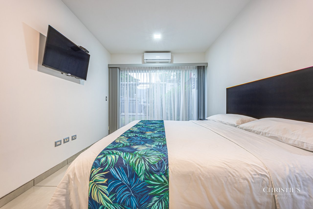 Uvita Paradise Hotel – Walk-to-Beach Boutique Hospitality Opportunity