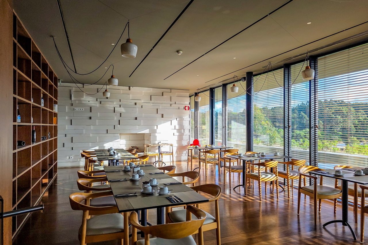 Japanese-Inspired Villa in Bom Sucesso Resort, Óbidos